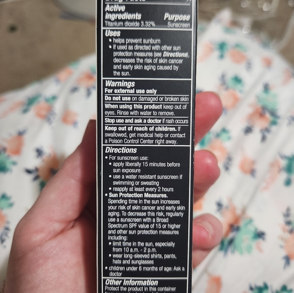 BareMinerals BAREPRO 24HR Performance liquid foundation 1 fl.oz, GOLDEN IVORY - Picture 4 of 5